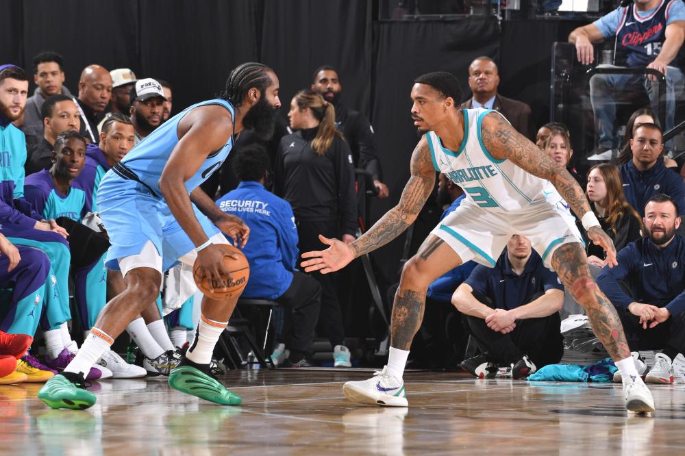 能在中路终 能在中路终