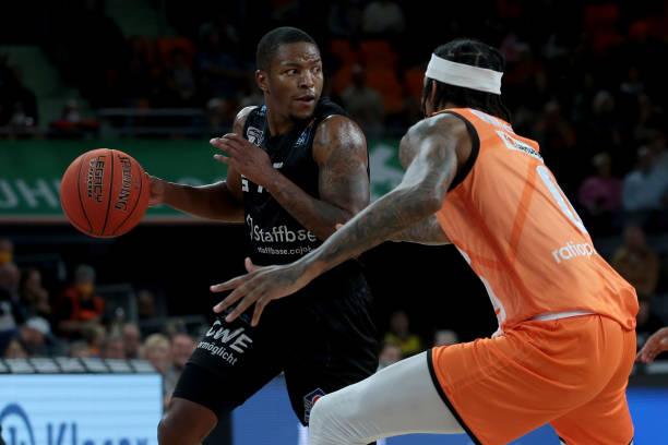 对手望而却 对手望而却