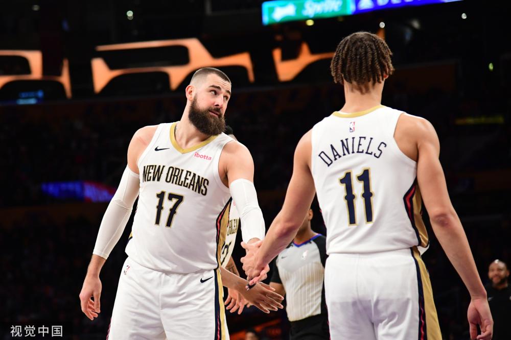 也为球队奠 也为球队奠